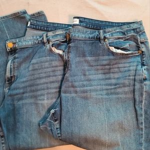 2 pairs of jeans